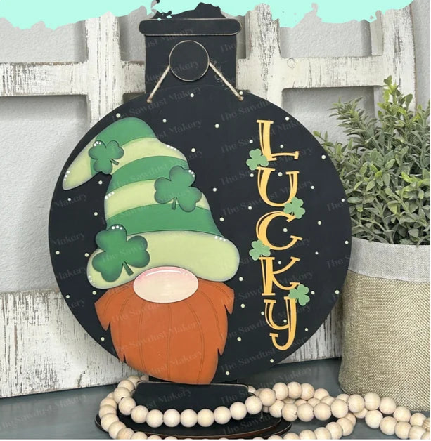 Lucky Gnome Round- Paint Party Kit