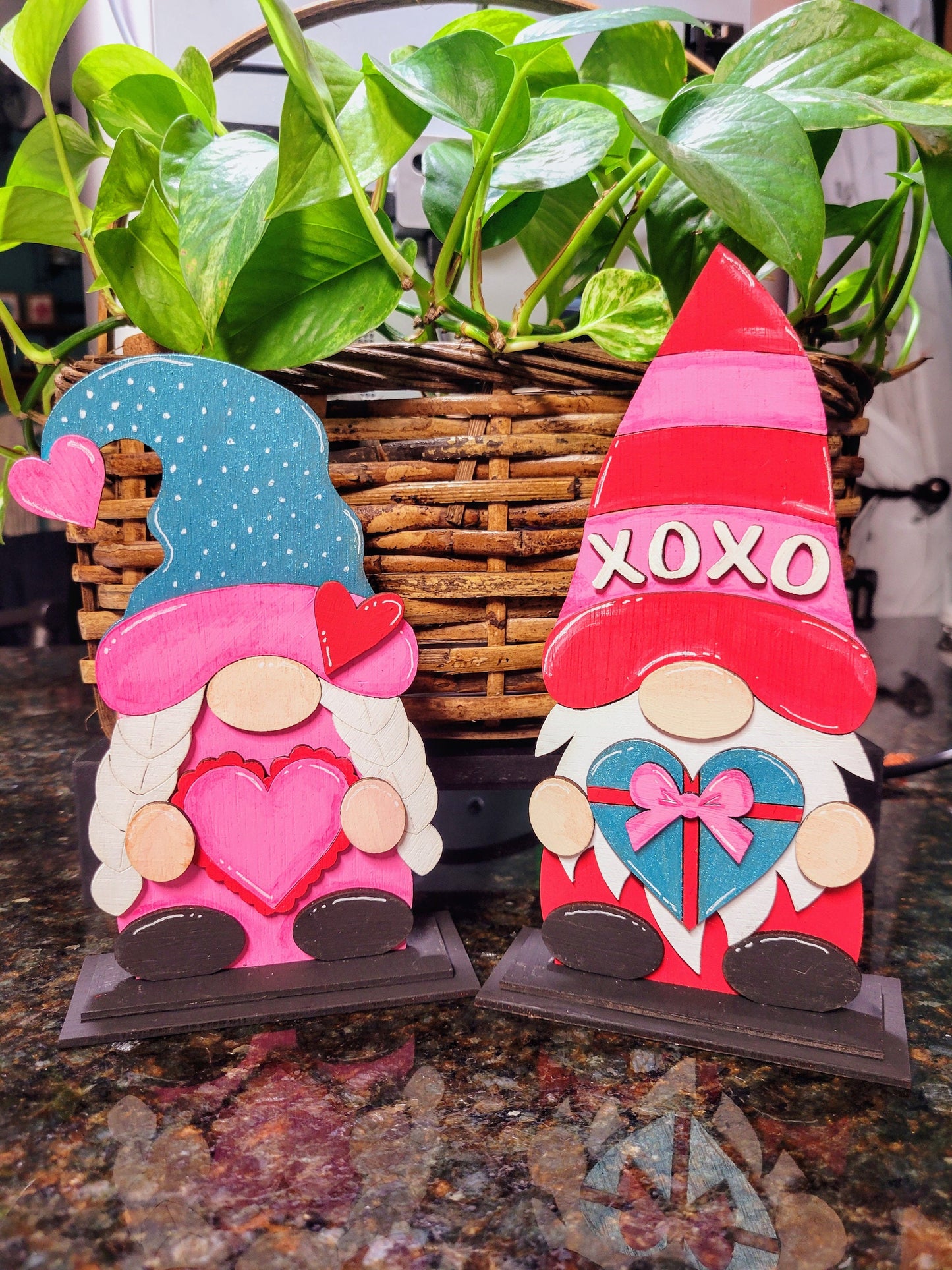 Valentines Gnomes Shelf Sitter